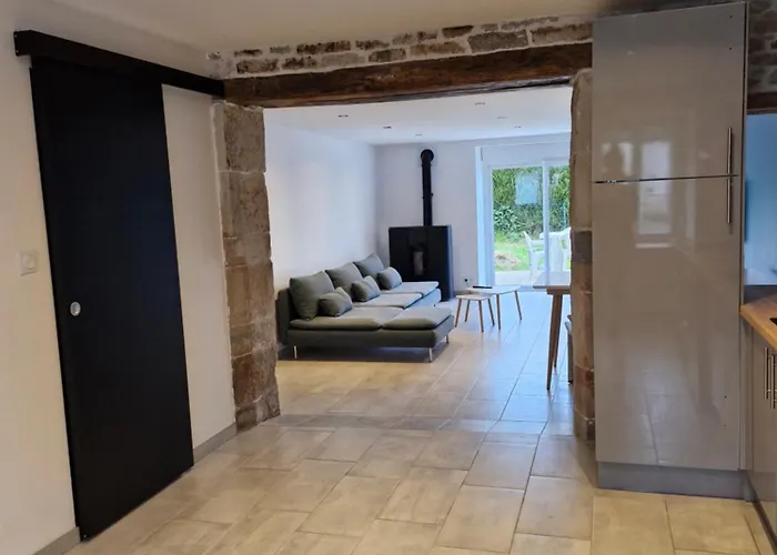 Maison De Village